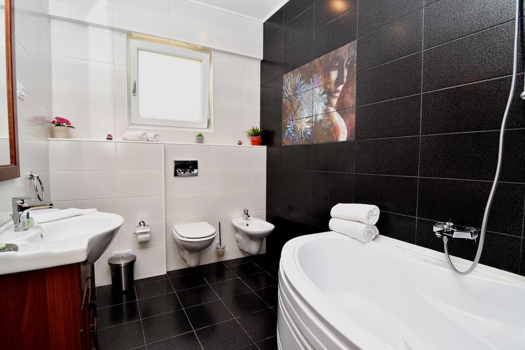 Boutique Vila White Duchess Неводарі Екстер'єр фото