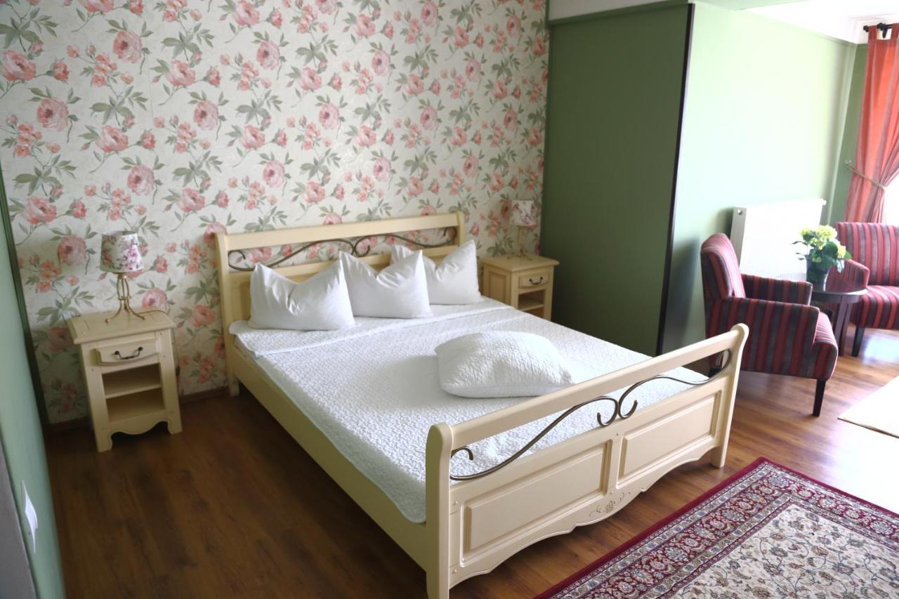 Boutique Vila White Duchess Неводарі Екстер'єр фото